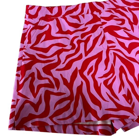 Spanx 3X Polished On The Go 6" Short in True Red Zebra Stripe Animal Print NWT - Picture 3 of 16